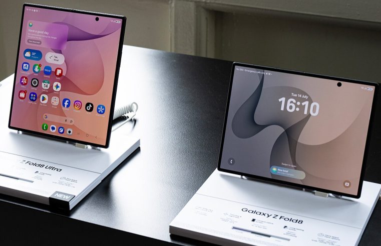 Galaxy Z Fold 8